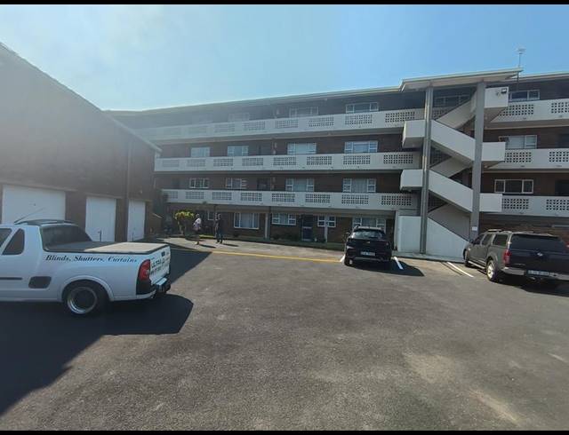 2 BEDROOM APARTMENT FOR SALE IN MANABA BEACH